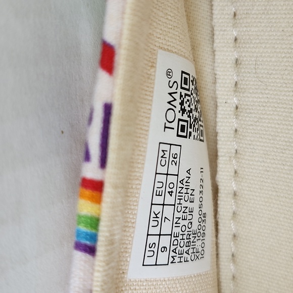 NWT TOMS BELMONT PRIDE CANVAS SHOES - Picture 9 of 10